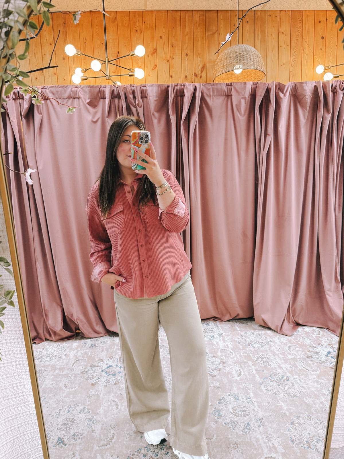 The Vailyn Thermal Top