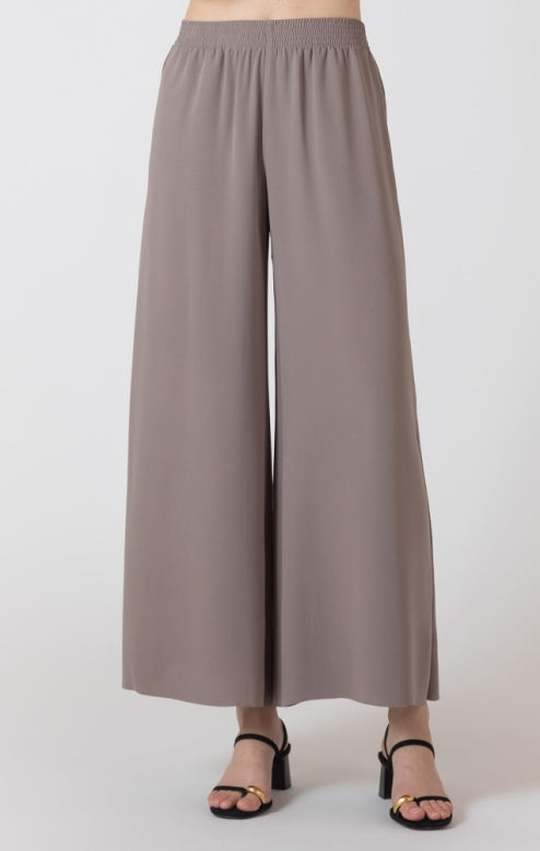 The Alanna Flows Pant